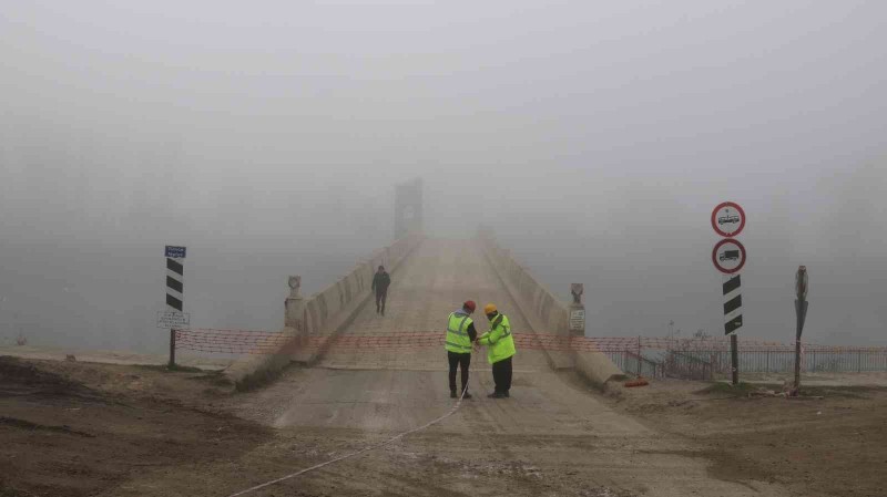 Tarihi Tunca Köprüsü araç ve yaya trafiğine kapatıldı
